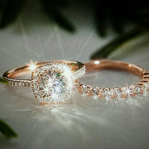 πΈ Just In!!! Rings 2 pcs/set or wear separate - Picture 7 of 8